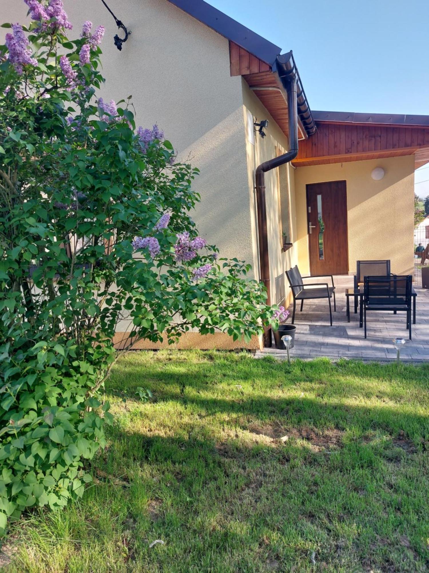 Lawendowy Zakatek Appartement Graboszyce Buitenkant foto